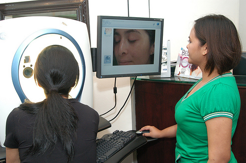 Joyce Jimenez tries the Visia Complexion Analyzer