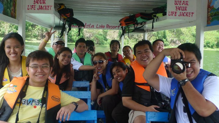 Happy Bloggers on Tour Mode