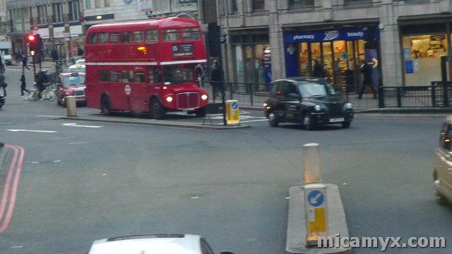 London Bus and London Taxi