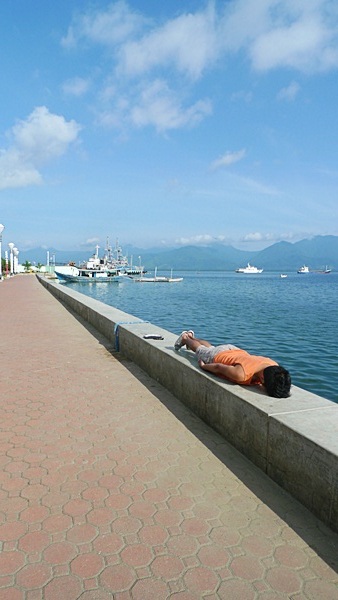 Robbie the Planker (@Puerto Princesa Baywalk)