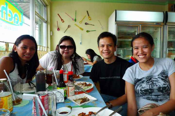 Woot! Lachi's, we meet again!