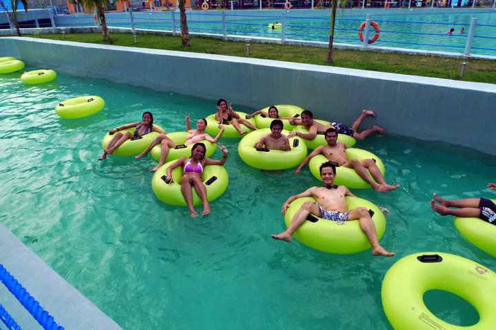 Bloggers invading Paraiso Verde Resort