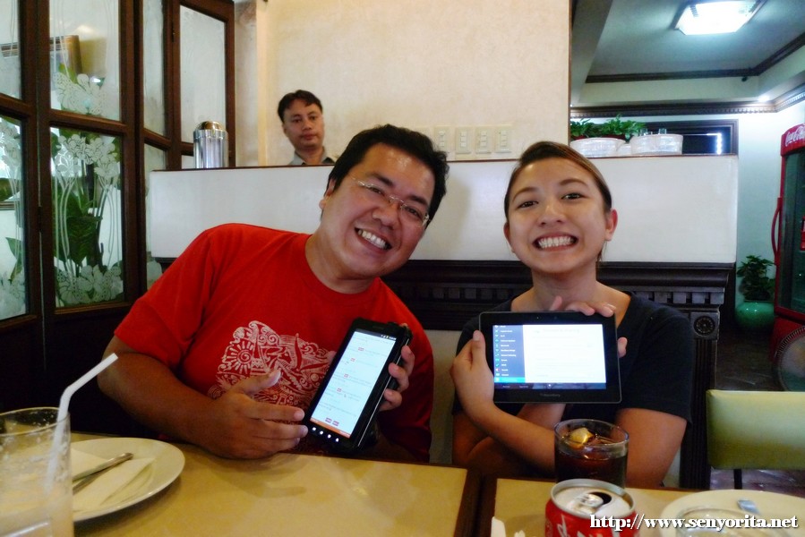 Fitz and Hannah - Hungry Gadget nyoks