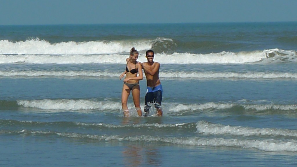Morning swim in Lingayen Beach with Journeying James