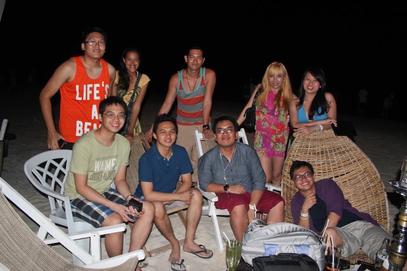Bloggers in Boracay after the Parteeh!