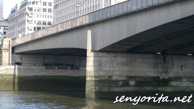 London Bridge (this isn't the original one)