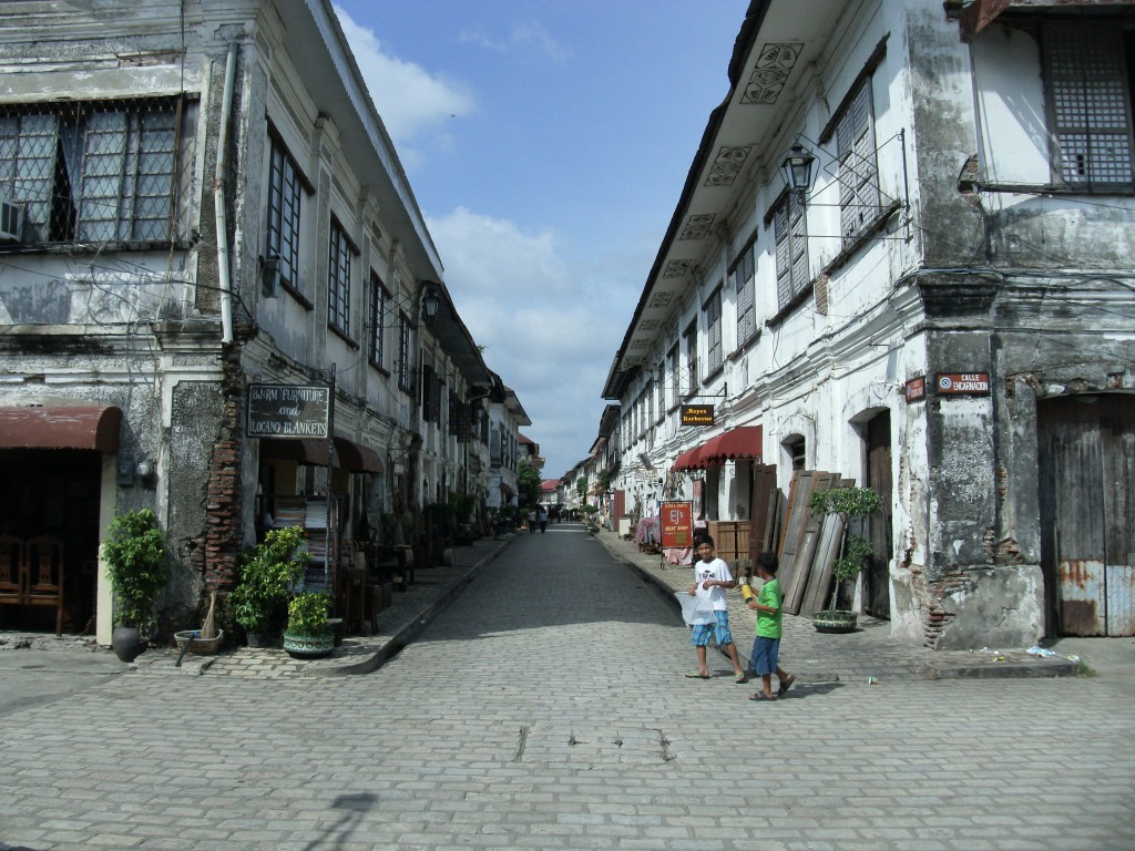 One hot afternoon at Calle Crisologo