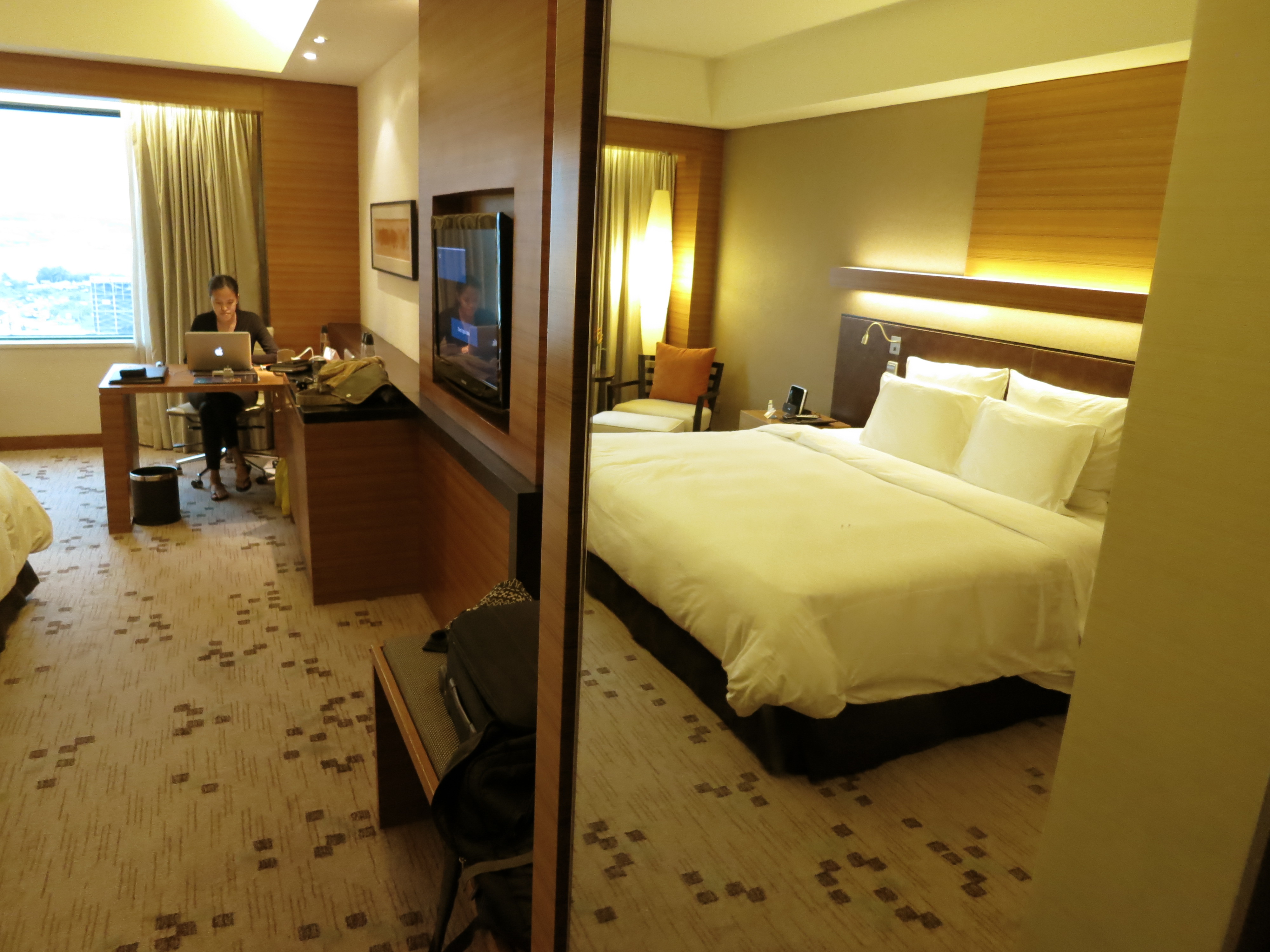 Staycation at Radisson Blu Hotel in Cebu - Work and Leisure combined! IMG_7280-001