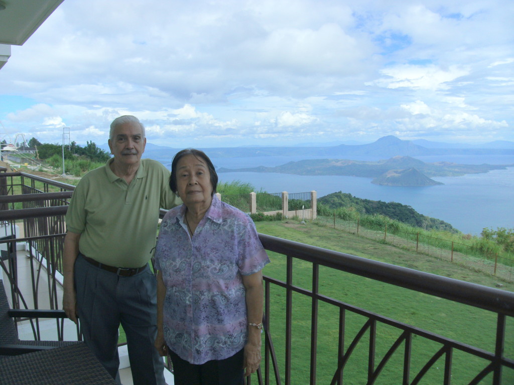 Lolo Peping and Lola Paquita: The best couple ever! :D