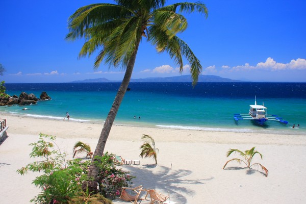 Talipanan Beach in Puerto Galera | Photo by Lakwatsera de Primera
