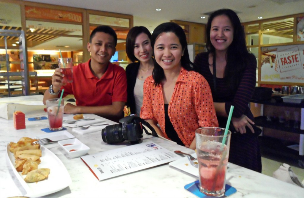 Fahmi, Alison, Che and Me Fahmi, Alison, Che and Me