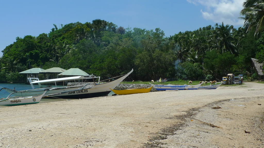 PG-Post-SandbarBoats