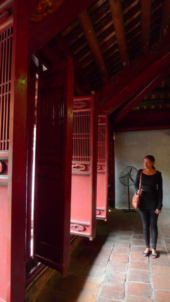 Hanoi-Vietnam-Temple-of-Literature-Solo2