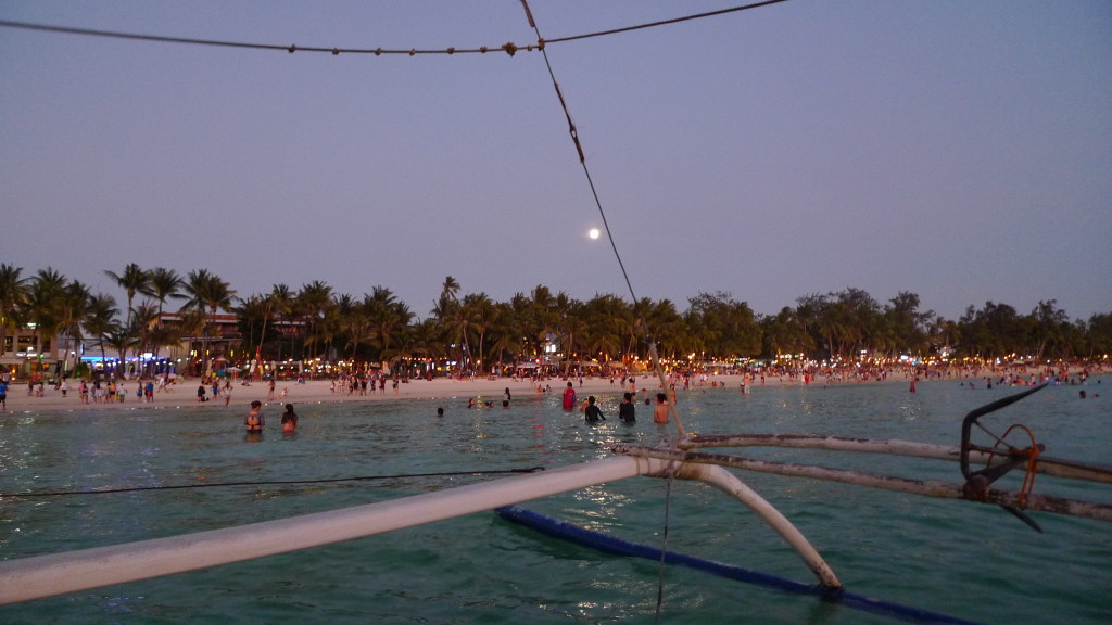 Boracay at night (well... almost!)