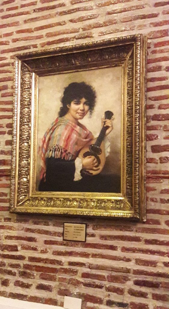 Portrait ofMaria de la Paz Pardo de Tavera, wife of Juan Luna. Yep, that's an original painting!